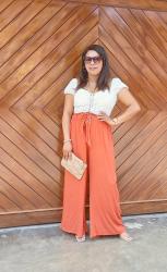 Look con pantalón palazzo