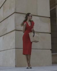 This red dress 