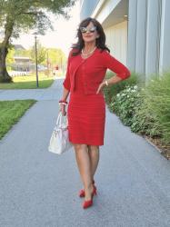 EIN ROTES KLEID