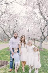 Matching Spring Outfits for Family Pictures