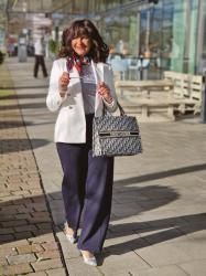 CASUAL CHIC MIT BLAZER, HOSE UND STREIFENSHIRT