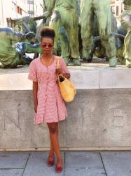 How To Wear A Checked Dress For Summer:  Monumento Al Encierro Pamplona