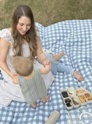 A SUMMERTIME BACKYARD PICNIC