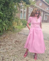 Think Pink: Embracing the colour with confidence