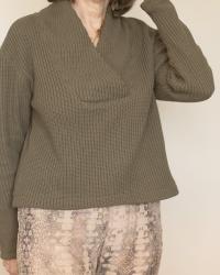 Fibremood Crossover Collar Sweater