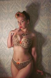 Hand over your money to Bras and Honey! A Freya Deco Rebel Review.