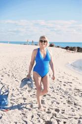 Resort Wear for Women Over 60: Stylish Vacation Outfits You’ll Love