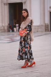 Flores de invierno: el look de invitada perfecto en una boda inolvidable