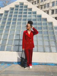 How to Wear a Velvet Suit: Effortless Style for Women