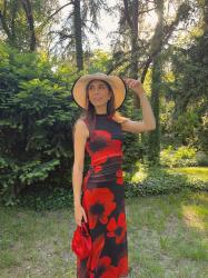 Cómo vestir en una boda de mañana: protocolo, estilo y claves para ser la invitada perfecta