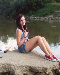 Moja włosowa historia – od sianowatych pasm do pół metra blasku