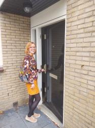 Onze kleurrijke entree: voordeur-upgrade & een roze deurmat