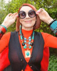 The Best Accessories to Elevate a Basic Outfit