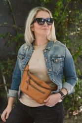 Black Jeans w. Blue Jean Jacket Outfit