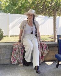 SIA: Tying Her Shoes