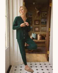 Gift Guide for the Homebody