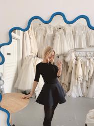 Sigge flyttar ut, hemmafru-kit och jag målar en pall