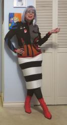 Two-Fer: Artsy Cardi and Bold Stripes for Dinner With Tammy; Non-Mom-Day Holiday Shopping in Chartreuse, Camo and Blue